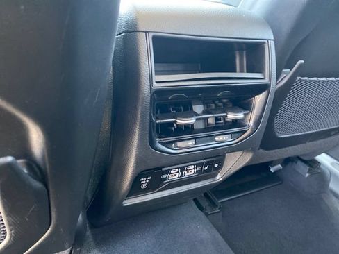 Used 2023 Jeep Grand Cherokee Limited AWD/4WD image 20