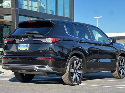 New 2026 Mitsubishi Outlander SE image 5