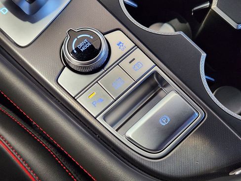 Used 2025 Genesis G70 3.3T Advanced w/ Sport Prestige Package image 20