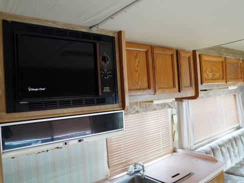 Used 1988 Ford E-350 and Econoline 350 RWD image 18