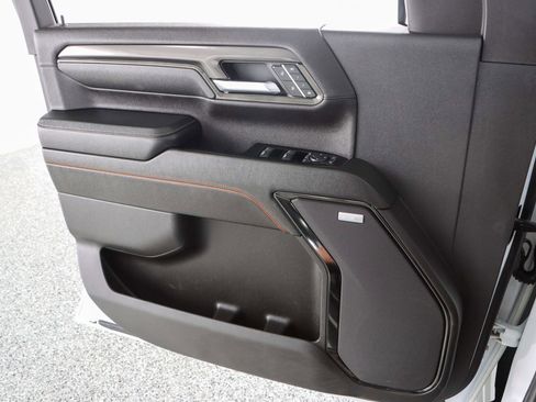 Used 2024 GMC Sierra 2500 AT4 w/ AT4 Preferred Package image 26