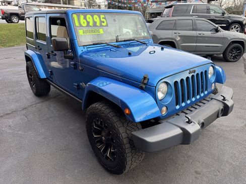Used 2014 Jeep Wrangler Sport AWD/4WD image 4