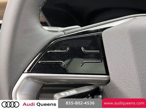 Used 2025 Audi Q6 e-tron Premium Plus image 21