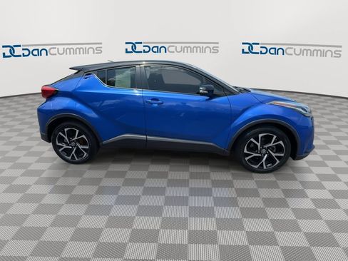 Used 2020 Toyota C-HR XLE FWD image 9