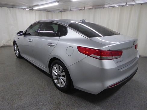 Used 2016 Kia Optima EX image 5