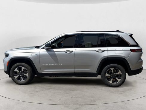 Used 2024 Jeep Grand Cherokee Limited 4xe AWD/4WD image 6