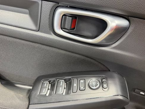 Used 2025 Honda Civic Sport image 17