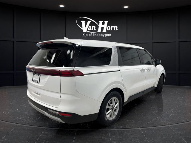 Used 2024 Kia Carnival LX FWD image 7