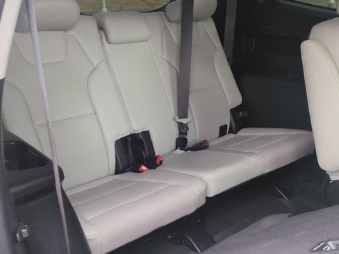 Used 2024 Kia Telluride S w/ S Sunroof Package image 33