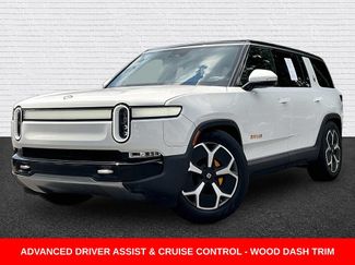 Used 2024 Rivian R1S Adventure Quad AWD/4WD video 1