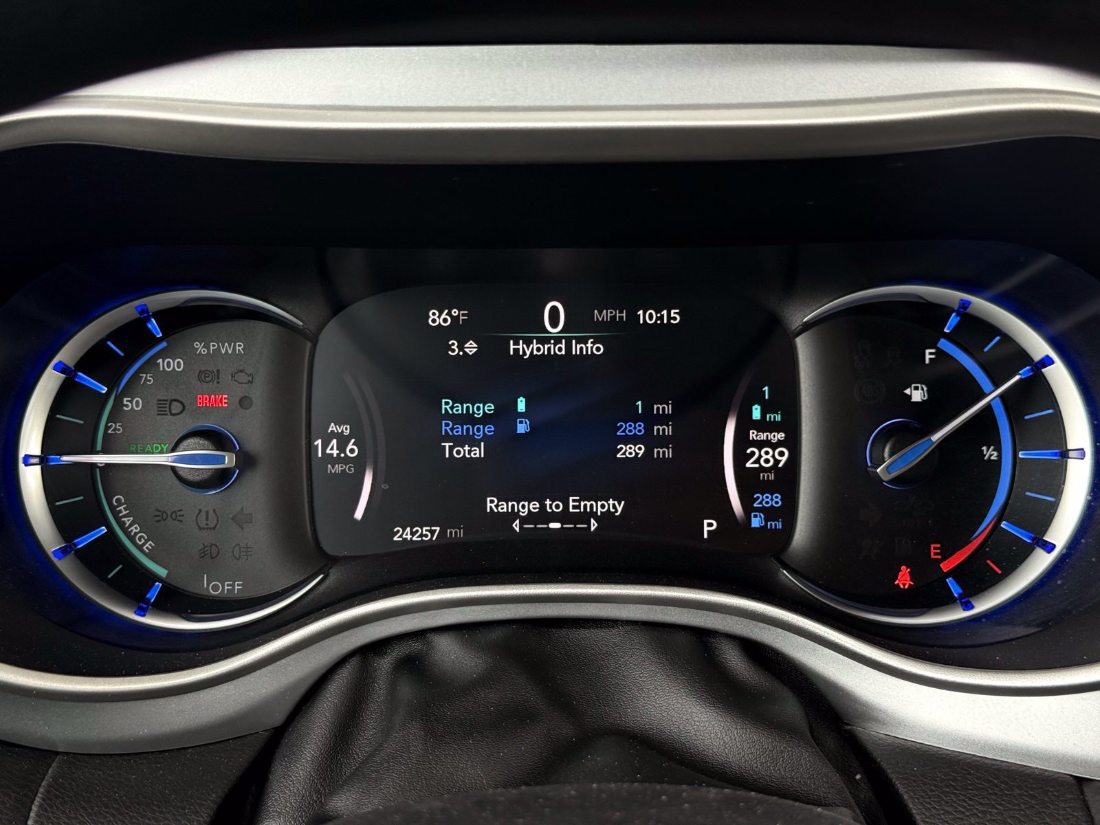 Used 2018 Chrysler Pacifica Touring Plus FWD image 40