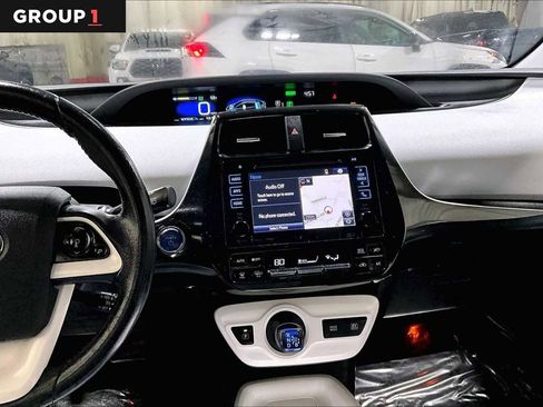 Certified 2016 Toyota Prius Three image 6