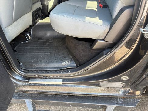 Used 2016 RAM 2500 Tradesman w/ Chrome Appearance Group AWD/4WD image 35