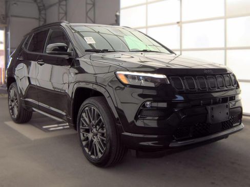Used 2022 Jeep Compass High Altitude AWD/4WD image 2