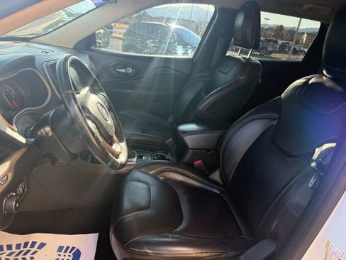 Used 2017 Jeep Cherokee Limited AWD/4WD image 13