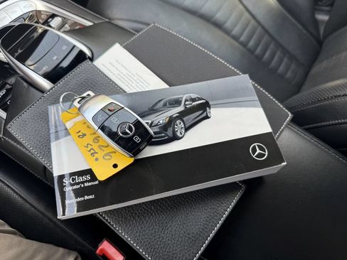 Used 2018 Mercedes-Benz S 560 Sedan image 48