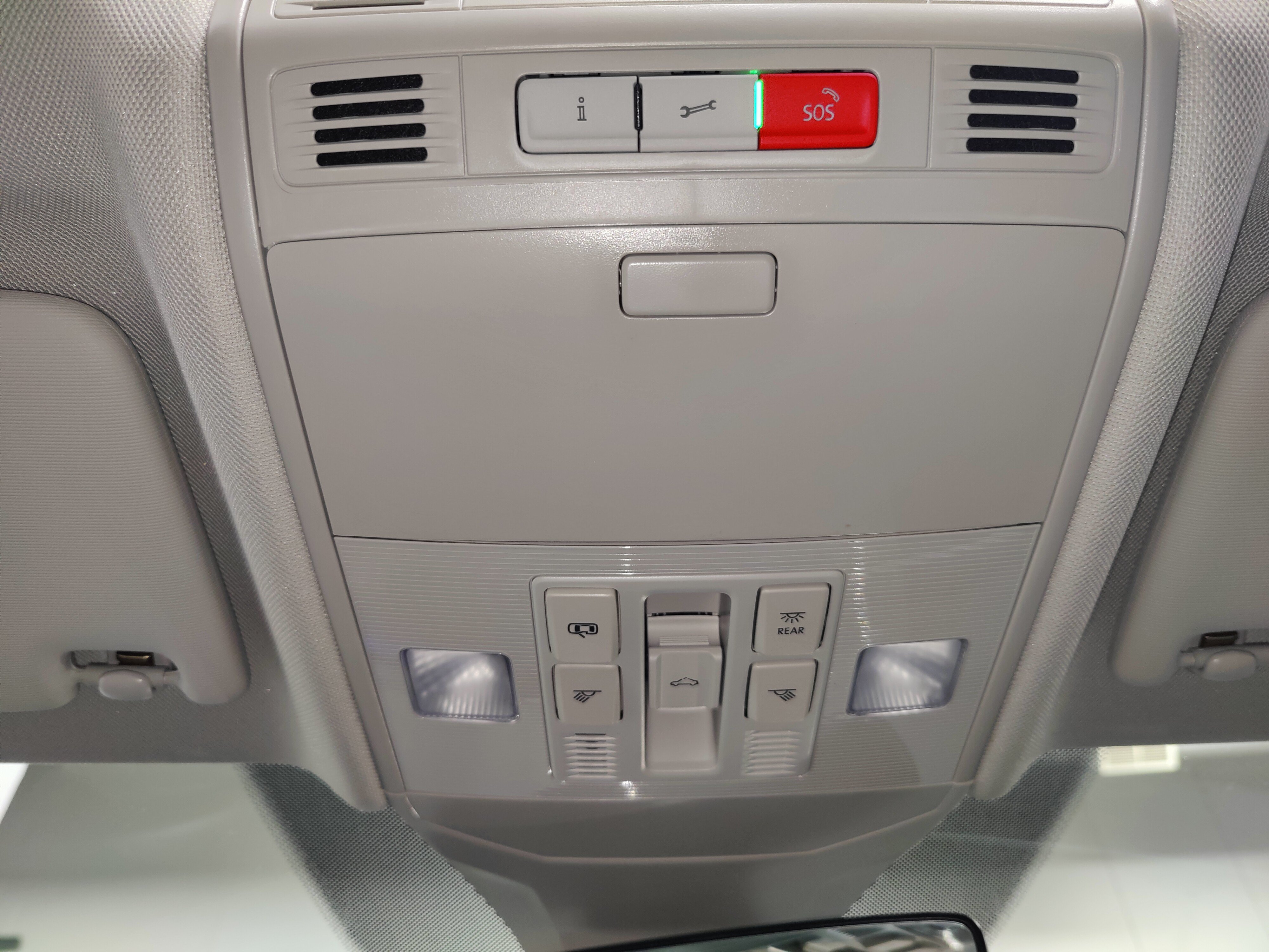 Used 2026 Volkswagen Jetta SE FWD image 21