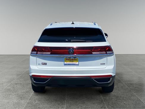 Used 2026 Volkswagen Atlas Cross Sport SE AWD/4WD image 4