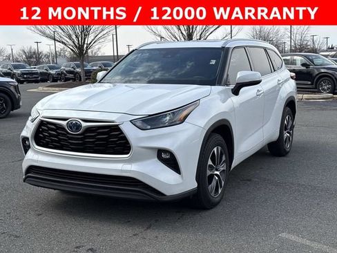 Used 2022 Toyota Highlander XLE image 5