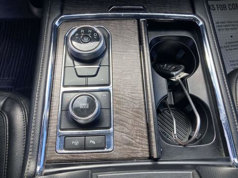 Used 2019 Ford Expedition Limited w/ Equipment Group 302A image 28