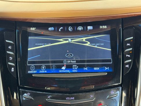 Used 2017 Cadillac Escalade ESV Platinum image 25