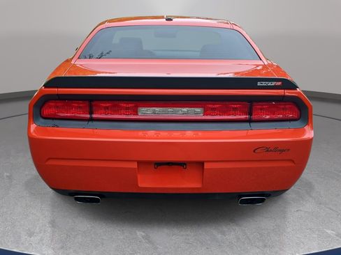 Used 2009 Dodge Challenger SRT8 w/ SRT Option Group II RWD image 6
