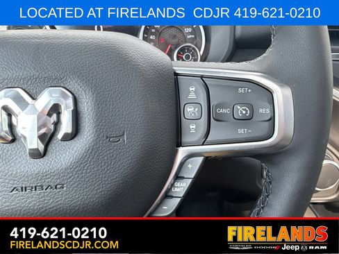 New 2026 RAM 1500 4x4 Crew Cab image 16