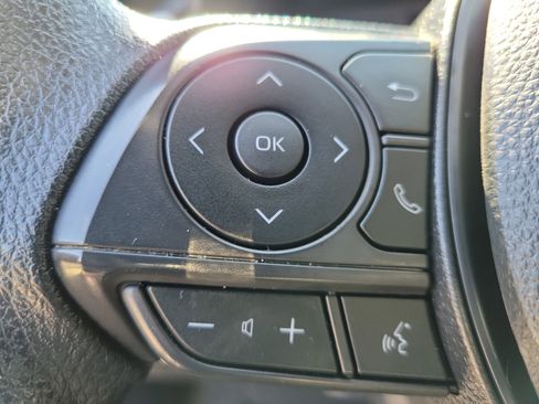 Used 2025 Toyota Corolla LE image 23