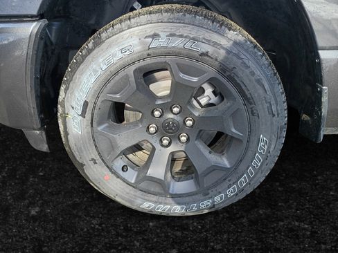 New 2026 RAM 1500 Express image 15