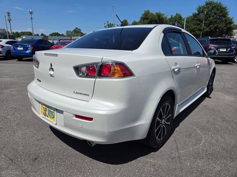 Used 2017 Mitsubishi Lancer ES FWD image 5