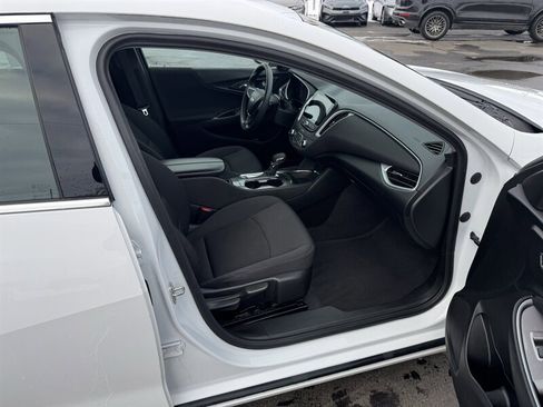 Used 2023 Chevrolet Malibu LT image 25