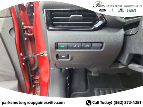 Used 2023 Nissan Sentra SV image 21