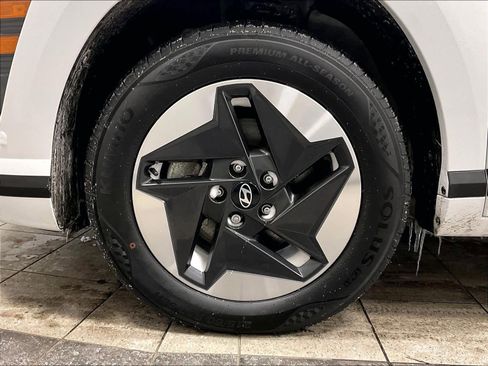 Used 2024 Hyundai Kona SEL image 7