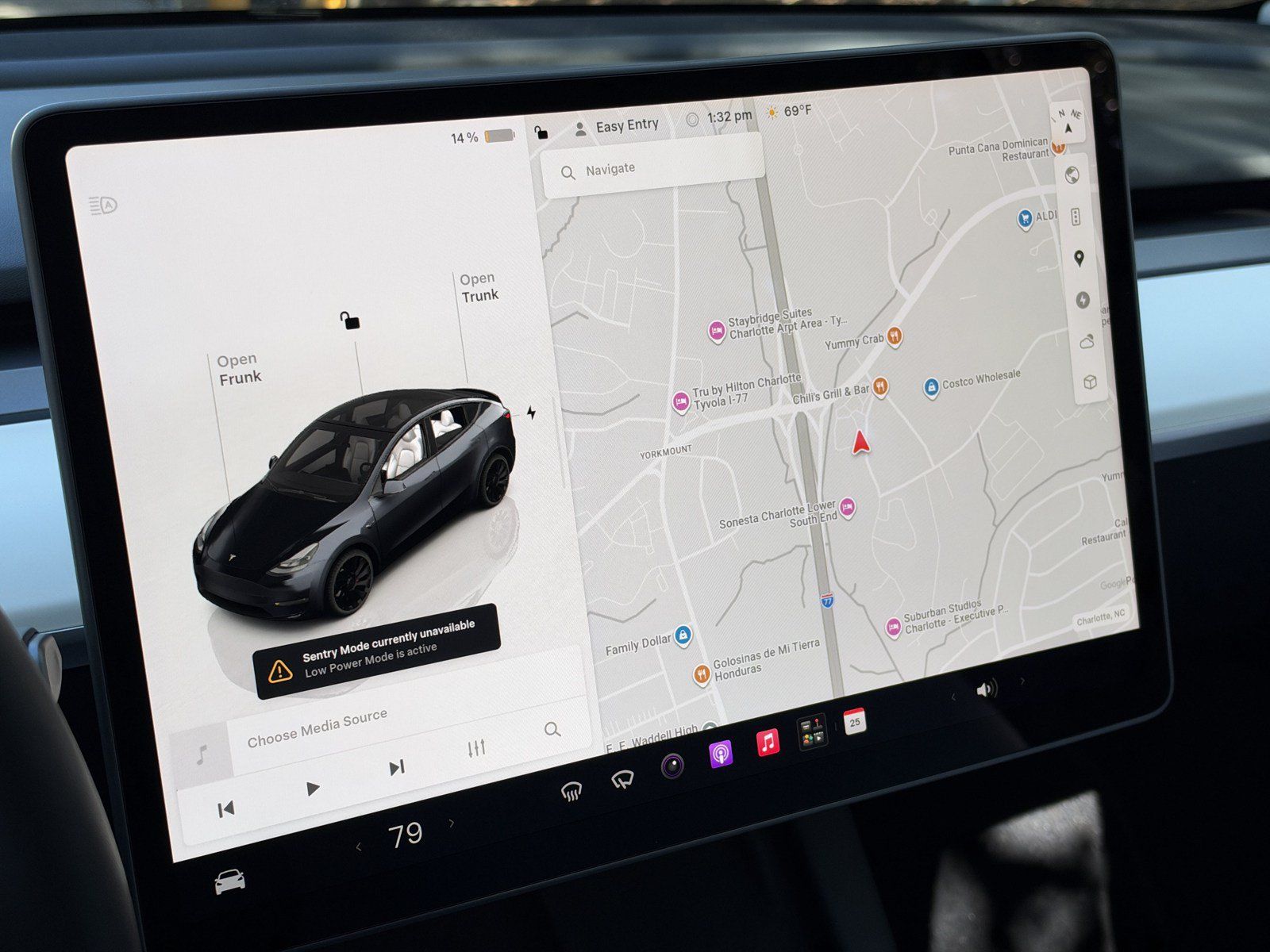 Used 2023 Tesla Model Y Performance AWD/4WD image 18
