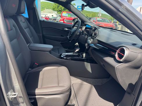 New 2026 Chevrolet Trax RS w/ Driver Confidence Package FWD image 42