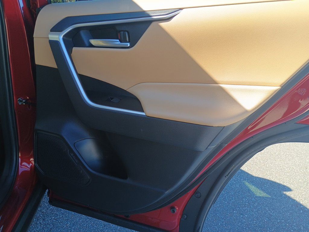 Used 2023 Toyota RAV4 XLE Premium FWD image 19