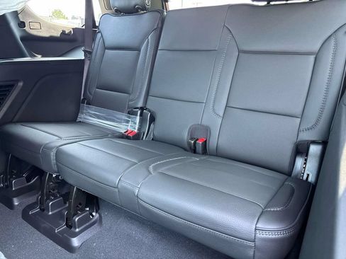 New 2026 GMC Yukon Denali w/ Sun & Power Step Package AWD/4WD image 8