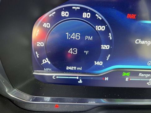 Used 2022 Chevrolet Tahoe LT w/ LT Signature Plus Package image 34