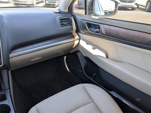 Used 2018 Subaru Outback 3.6R Limited image 18