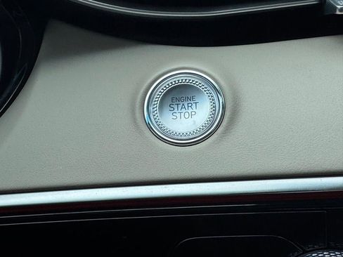 Used 2022 Genesis GV70 2.5T w/ Advanced Package image 24