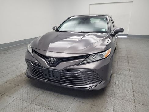 Used 2018 Toyota Camry XLE FWD image 15