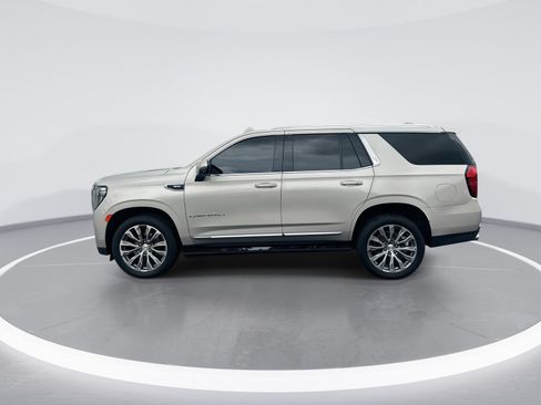 Used 2021 GMC Yukon Denali w/ Denali Premium Package AWD/4WD image 6