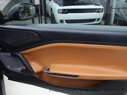 Used 2017 Ferrari GTC4Lusso AWD/4WD image 42
