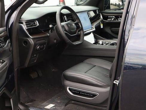 New 2024 Jeep Grand Wagoneer L 4WD w/ Convenience Group III image 13