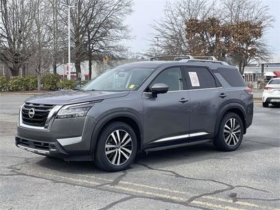Used 2023 Nissan Pathfinder Platinum w/ Cargo Package
