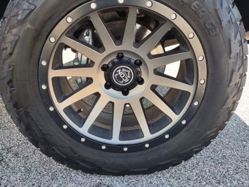 Used 2023 Toyota Tundra Limited image 25