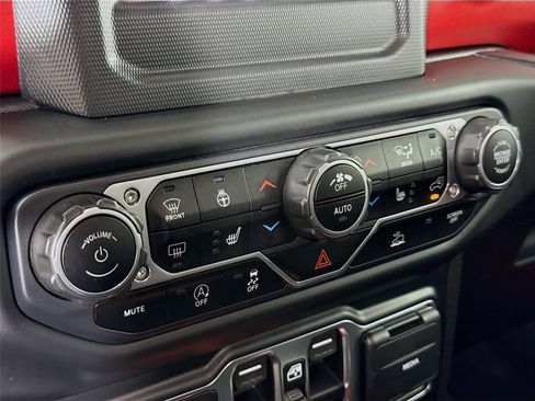 Used 2021 Jeep Wrangler Unlimited Rubicon w/ Steel Bumper Group image 15