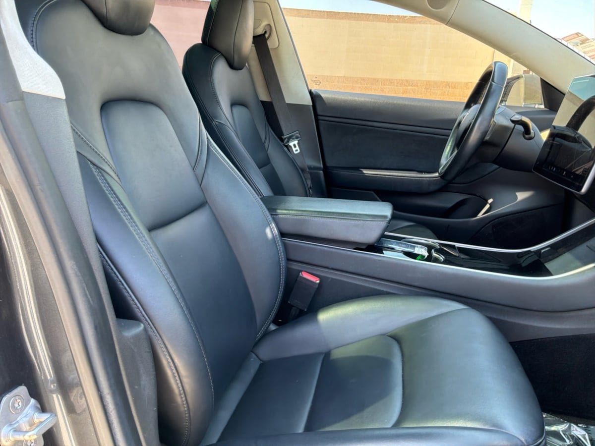 Used 2018 Tesla Model 3 Long Range RWD image 21