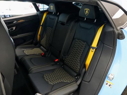 Used 2024 Lamborghini Urus S image 23