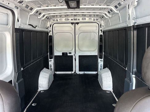 Used 2025 RAM ProMaster 2500 w/ Convenience Group FWD image 22